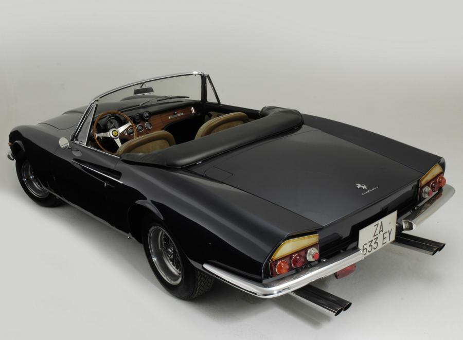  Ferrari 365 California 1966 года  (фото 15 из 30)